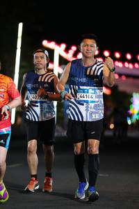 BIB: 207
                            <button type="button" onclick="openModal(23074891)" class="btn btn-primary btn-sm float-right btn-popup" data-toggle="modal" data-target=".modal-high-quality">
                        <i class="fas fa-shopping-cart"></i> Add to Cart
                    </button>
                                            <button type="button" onclick="isThisMe(23074891, true)" class="btn btn-success btn-sm float-right btn-popup btn-isme hidden" data-toggle="tooltip" data-placement="bottom" title="นี่คือรูปของคุณใช่ไหม คลิกที่นี่เพื่อเอาเข้าอัลบั้ม">
                        <i class="fas fa-plus"></i> Add to album
                    </button>
                    <button type="button" onclick="isThisMe(23074891, false)" class="btn btn-warning btn-sm float-right btn-popup btn-isnotme hidden">
                        <i class="fas fa-ban"></i> Remove from album
                    </button>